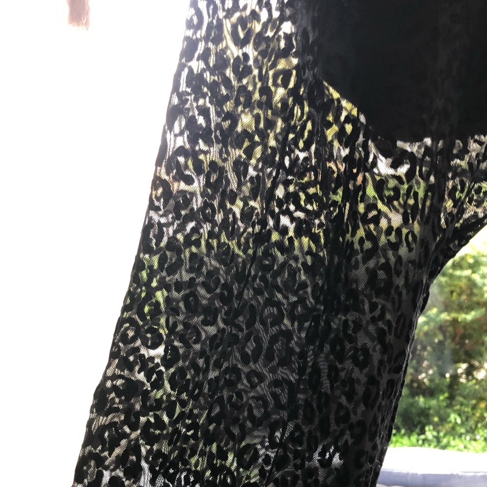 Torrid Black Mesh Leopard Print Leggins. Torrid size 4